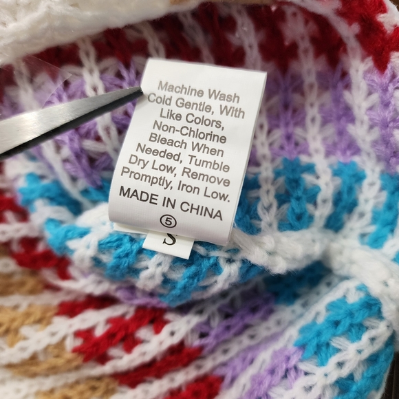 Yokodea Hooded Sweatshirt.NWOT. - Picture 6 of 6